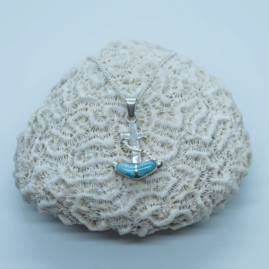 Bijou en argent 925 avec sa chaîne et son pendentif en forme d&
