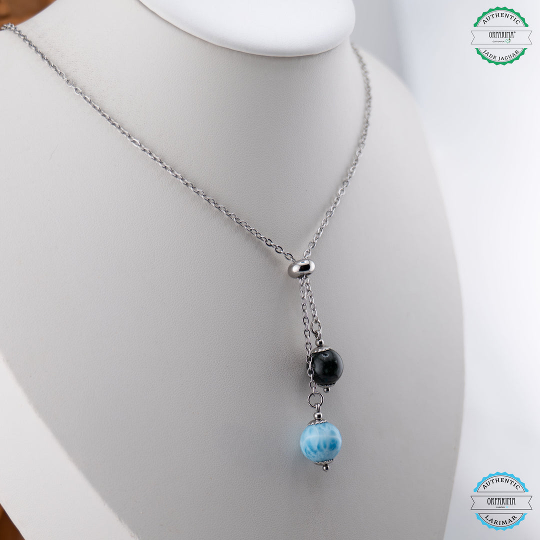 Collier fabriqué artisanalement en République Dominicaine comprenant une perle de Larimar d&